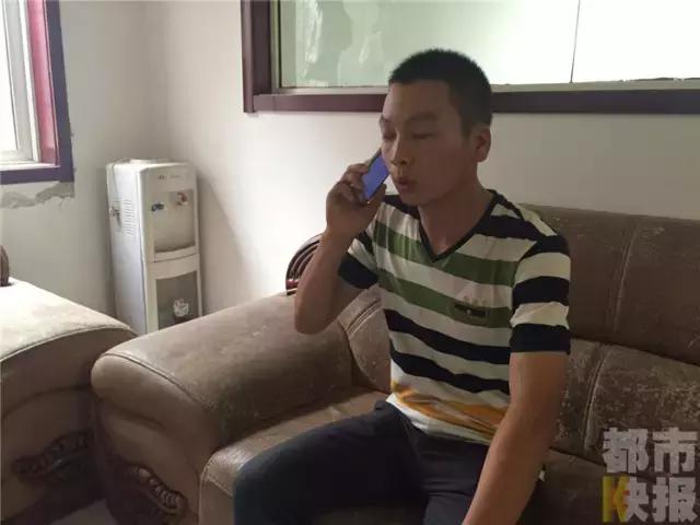 小孩摔伤撒谎妈妈送警察局,小孩打电话报警家里人摔伤了