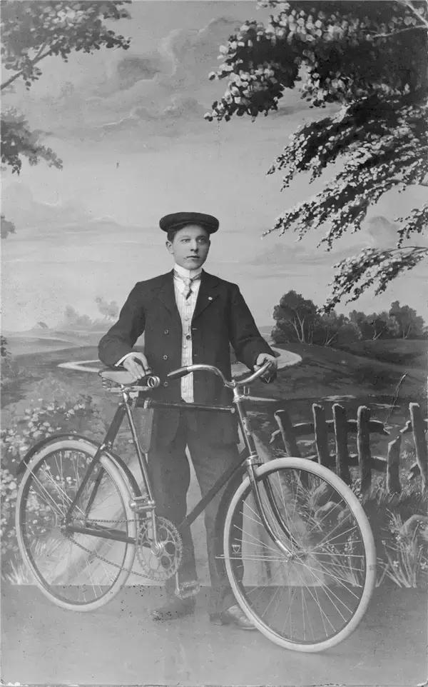 一位丹麦木匠，在经历了3场大火之后，竟然造出了火遍全球的玩具