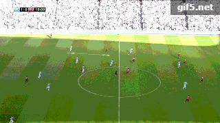 足球比赛中的科幻片场面,足球赛场上不可复制的科幻片瞬间