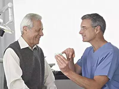 老年人牙齿松动怎样预防和治疗,牙齿松动了怎么办