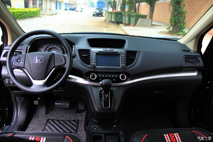 本田crv2016经典款详细配置图表,16年本田crv2.0两驱还值得买吗