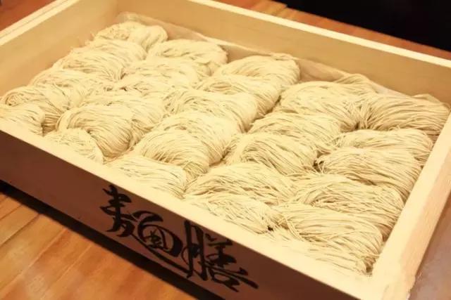 大连十大网红菜馆,大连适合10-15人聚会的餐厅