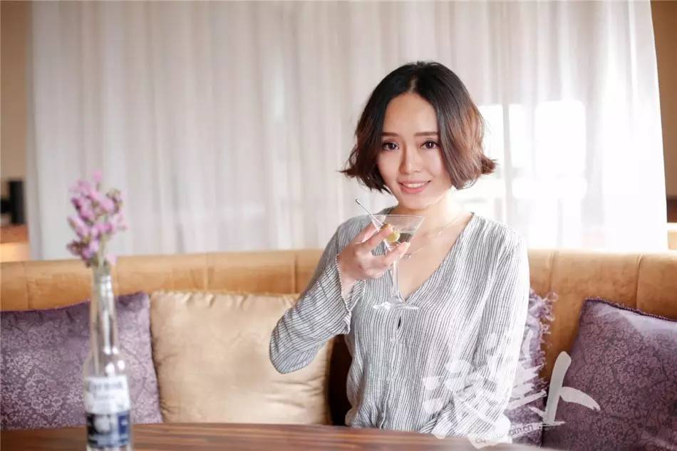 90年代重庆妹,90后重庆妹子