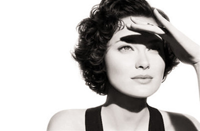 世上只有懒女人没有丑女人的句子,世上没有丑女人只有懒女人真的吗