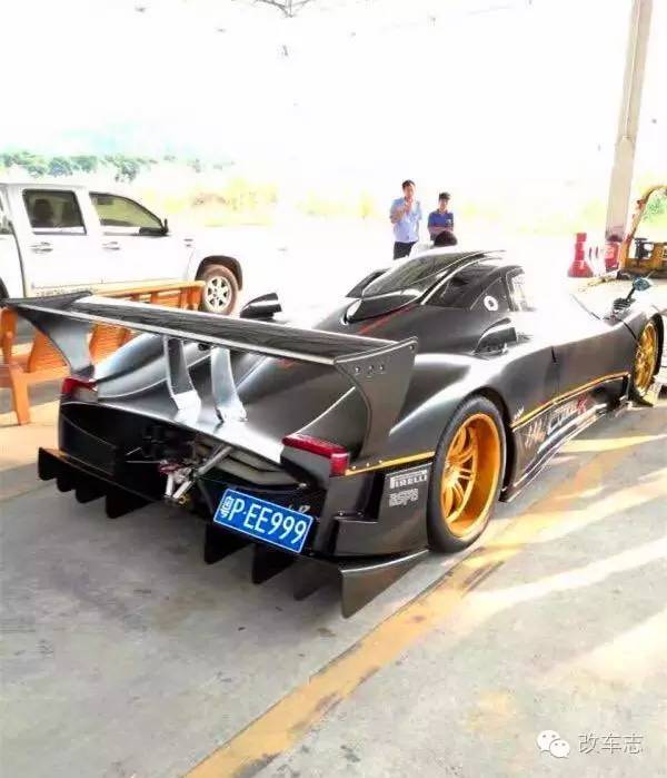 全球唯一上牌的帕加尼ZondaR惊现广东，价值4000万