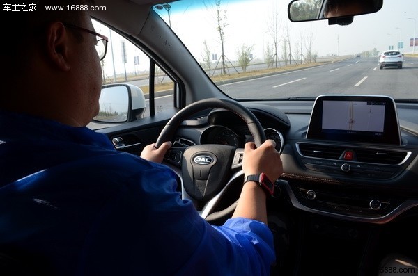 为什么江淮瑞风s3一代比三代好开,全新瑞风s3试驾视频