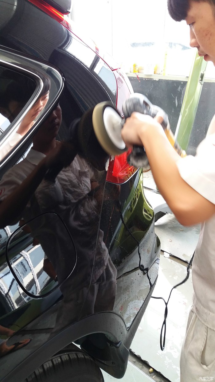 本田crv2016经典款详细配置图表,16年本田crv2.0两驱还值得买吗