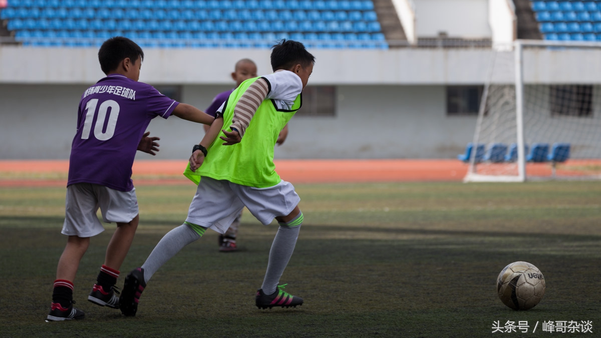 昭通足球小队员:誓言要做国足接班人