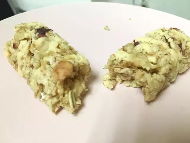 肉测711、全时、全家的24种零食，好不好吃一看就晓得