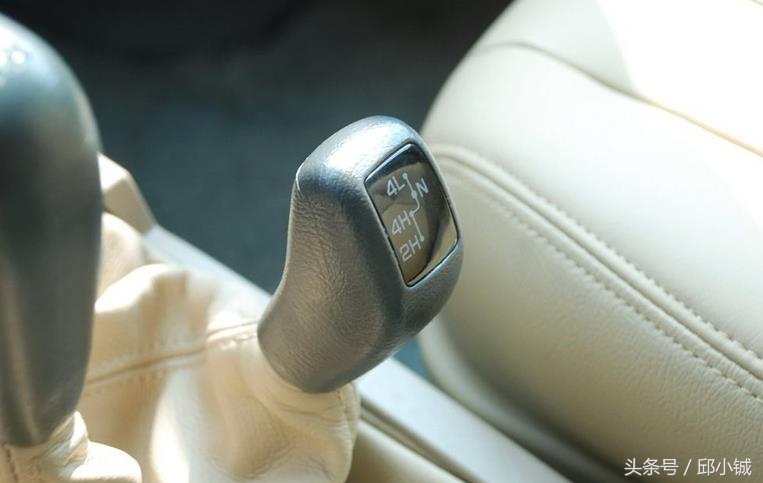 16万就可以搞定四驱越野车！空间还堪比丰田汉兰达！