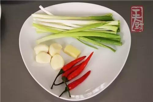 小米辣炒山药的家常做法,家常大碗山药做法