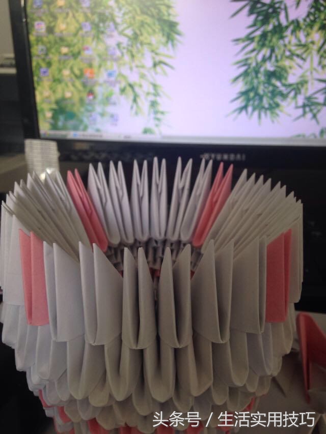 手工折纸花篮教程简单漂亮,幼儿手工花篮折纸的制作方法