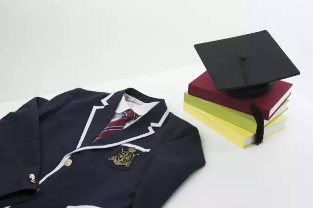 校服装嫩,减龄穿什么衣服好看学生