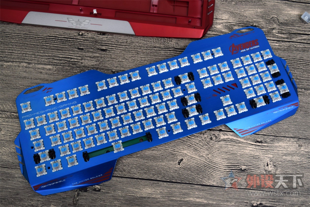 烧友拆解美队也逃不出我的魔掌宜博美队版拆解