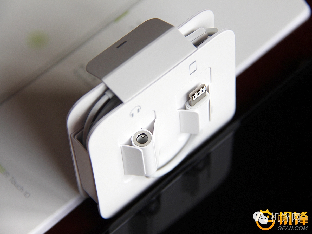 苹果7plus开箱全新亮黑色,iphone7plus开箱磨砂黑