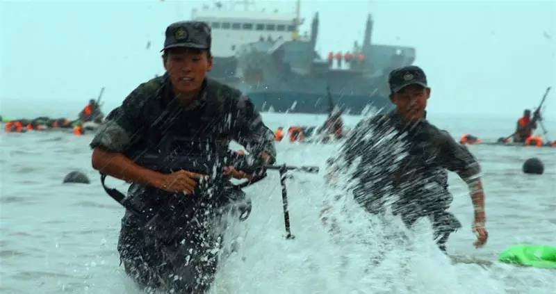 军人坚持坚守的句子,军人的坚守和舍弃