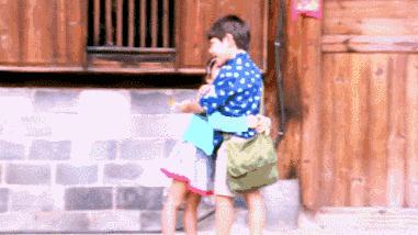 刘烨一家四口颜值照片,刘烨丑不丑