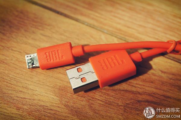 jbl蓝牙音响clip2怎么样,jblclip2代蓝牙音箱