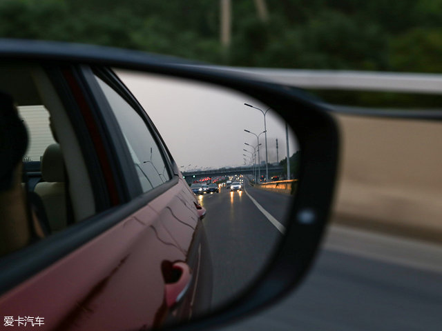 长安悦翔v7的油耗,长安悦翔v72016款1.0t