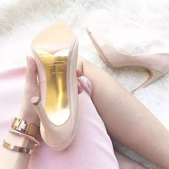 清洁养护必备擦鞋子,怎样才能让鞋子变得干净如新