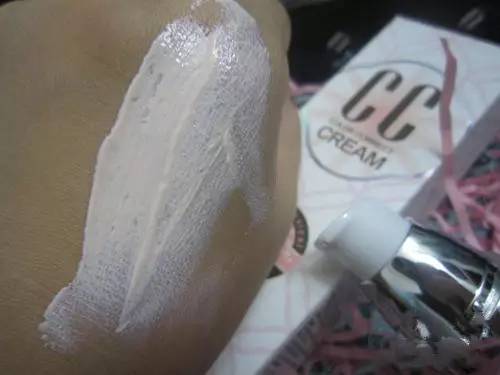 凯文老师推荐精华,学生党适合用的小众彩妆品牌