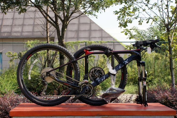 碳纤维4999,碳纤维车最便宜的车型