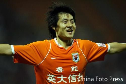 或许,你该记得鲁能球场上那个低调的追风少年“虎子”!