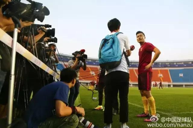 国足备战12强赛与叙利亚热身,国足训练最新消息