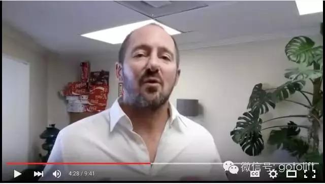 外国男子连喝25罐红牛,一位男子喝25罐红牛现在怎么样了