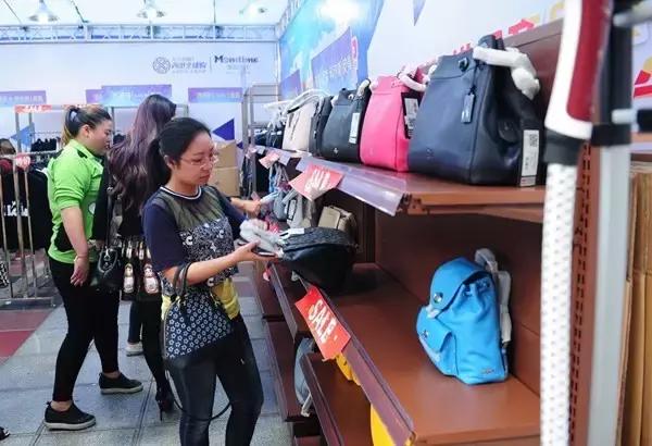 国庆来了完整视频,国庆来重庆从你的全世界路过