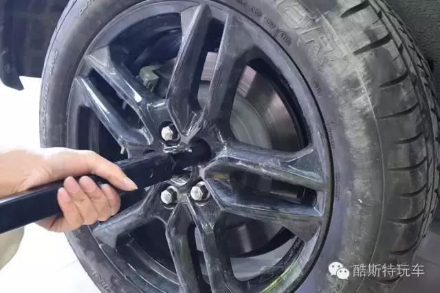 福特锐界的换轮胎教程,福特锐界更换轮胎推荐