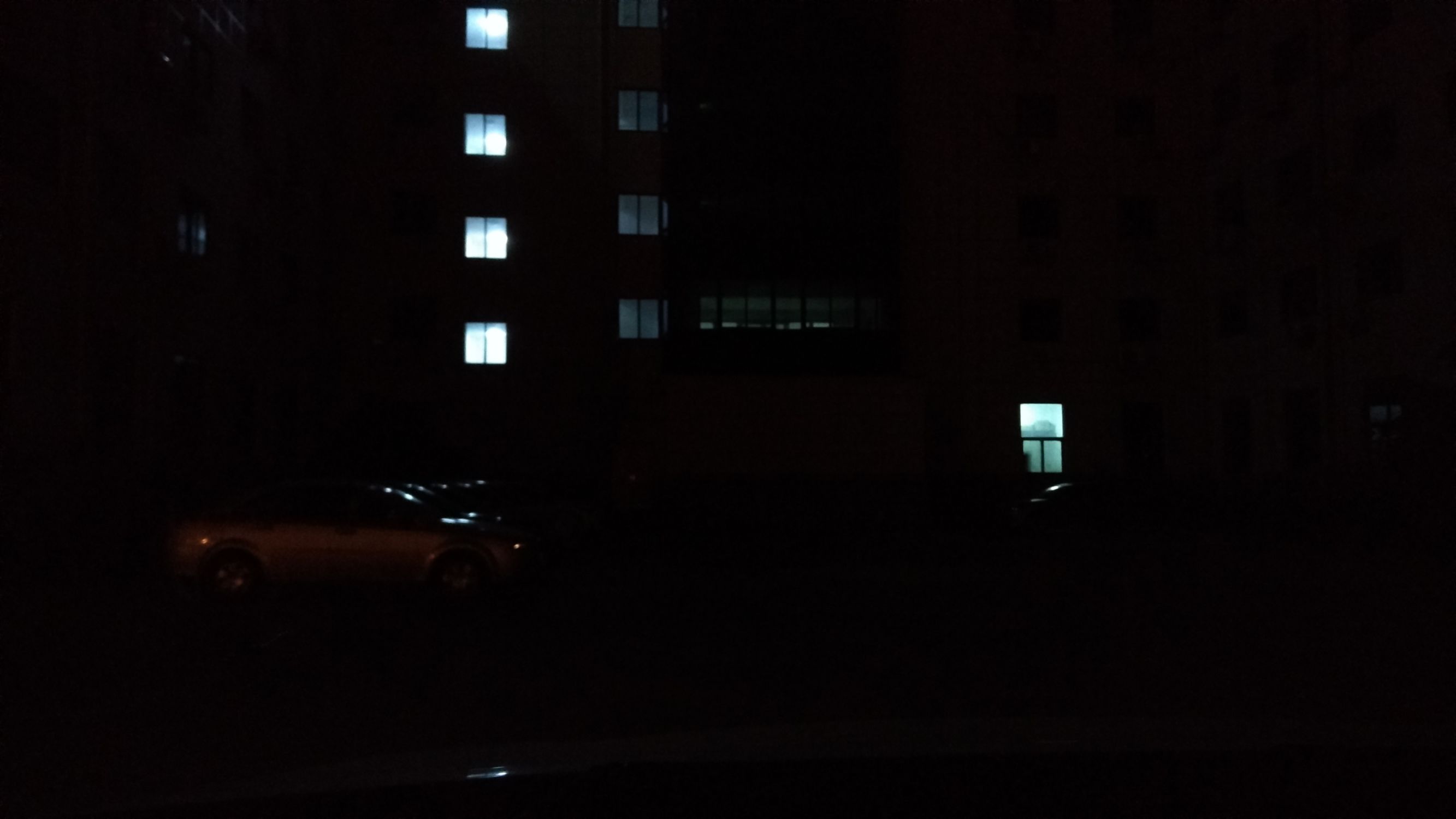 用探照灯怼远光狗怎么样,对付远光狗直接怼上去