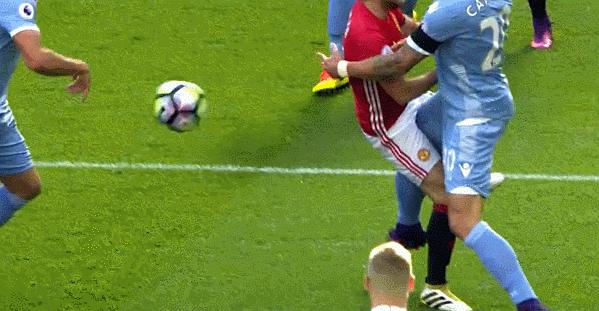 足球争议判罚集锦,足球争议判罚完整版