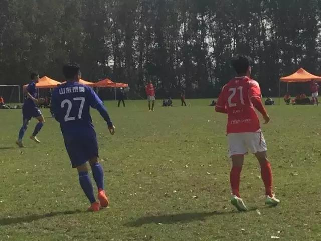 涓浗涓氫綑瓒崇悆鑱旇禌澶ц繛,澶ц繛涓氫綑瓒崇悆鍐嶅ず鍏ㄥ浗鍐犲啗