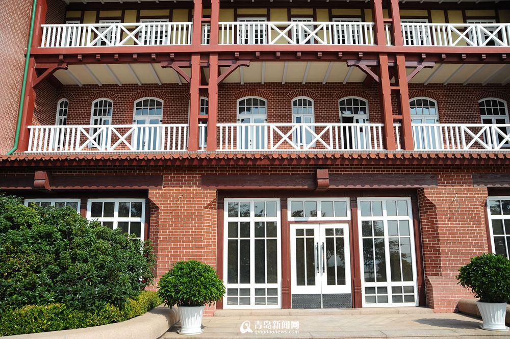 青岛最早的五星级酒店,青岛度假假日酒店