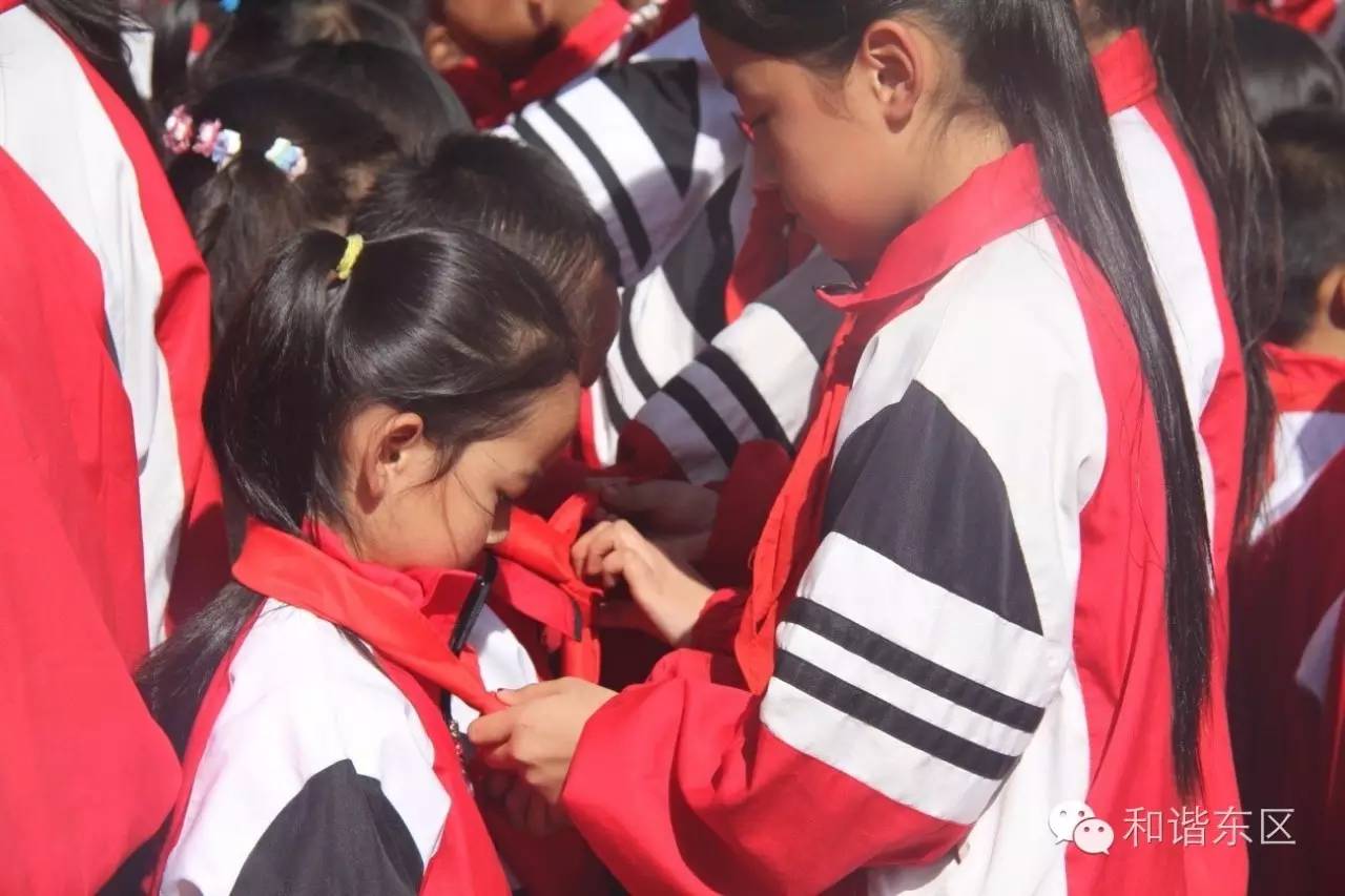 建队日少先队入队仪式,建队日入队仪式板报