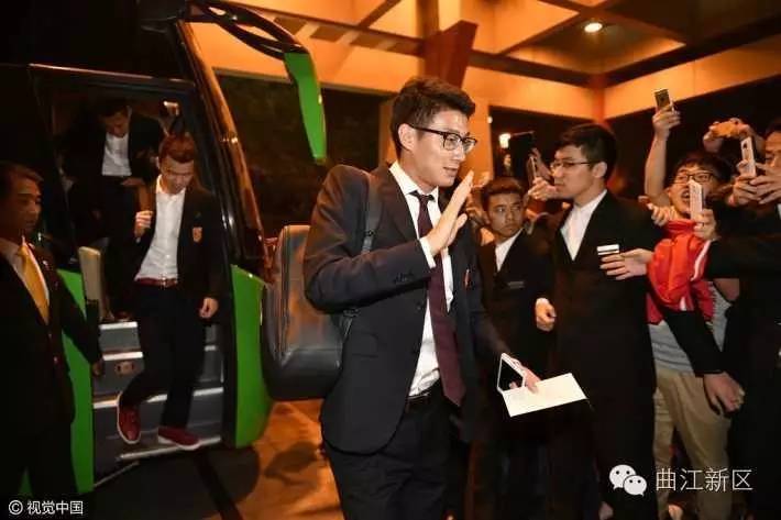 国足凯旋而归机场,国足圣朱雀2021