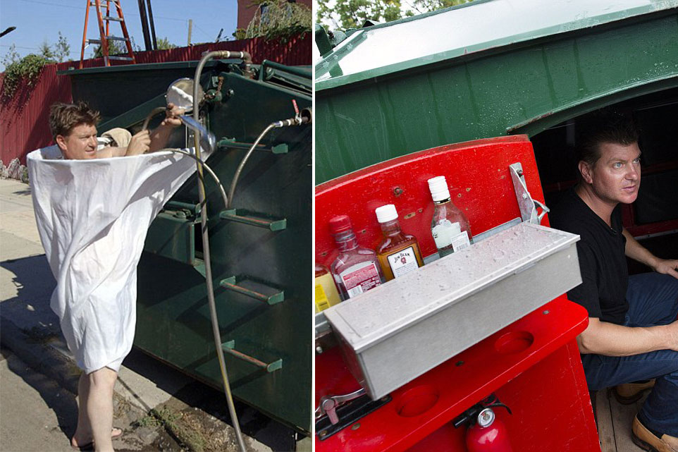 奇特！住在鞋子里的女人