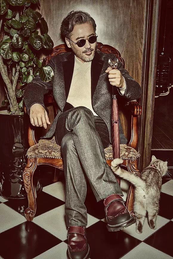 不会留胡子你也敢自称大叔?