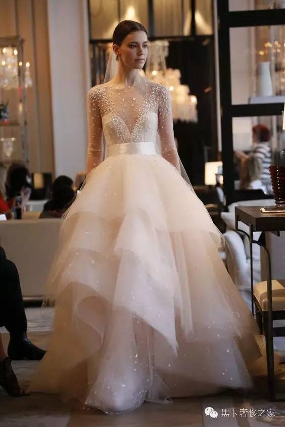 婚纱这么好看，你什么时候有空嫁给我？