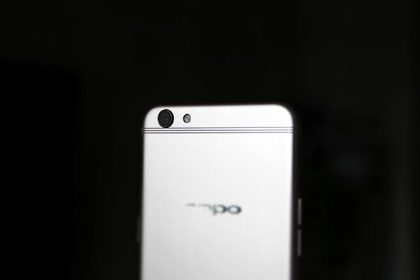 oppor9s用三年充电测试,oppor9实测充电5分钟