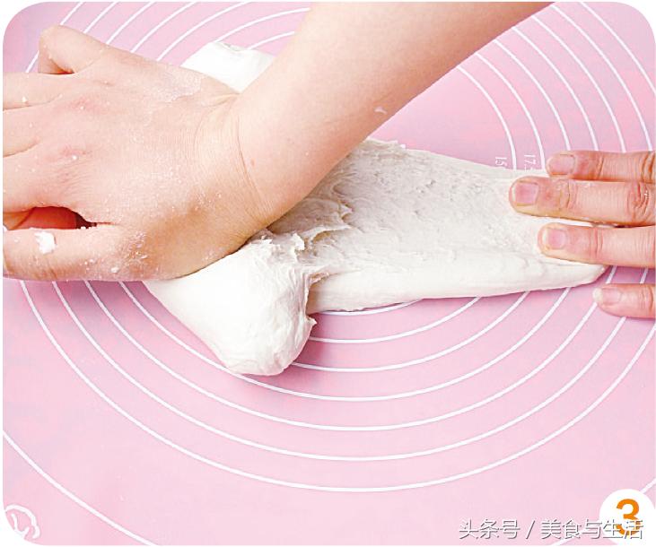 揉面的正确姿势,如何和面快速做面食