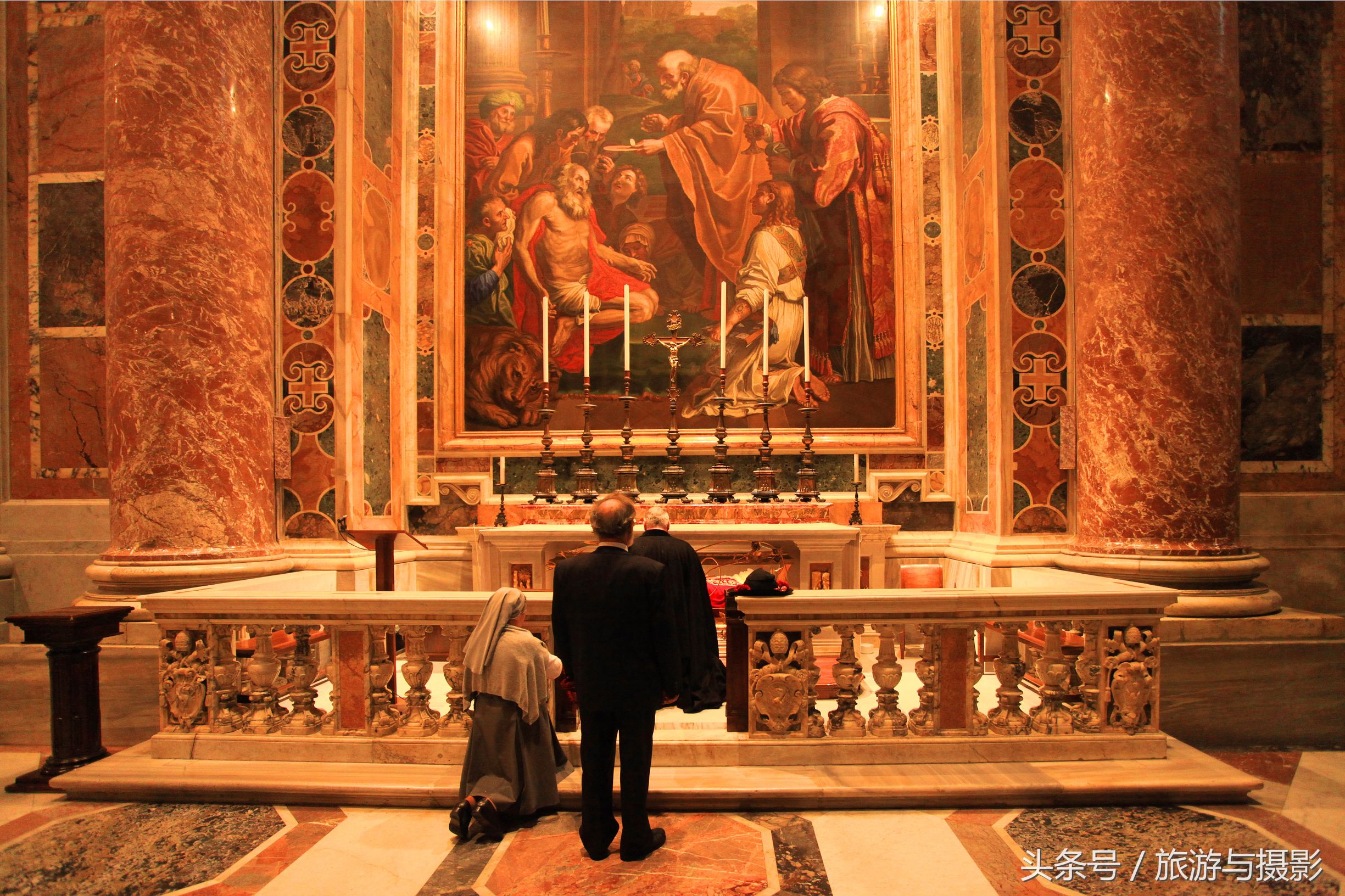 梵蒂冈圣彼得大教堂铁门,梵蒂冈圣彼得大教堂图片