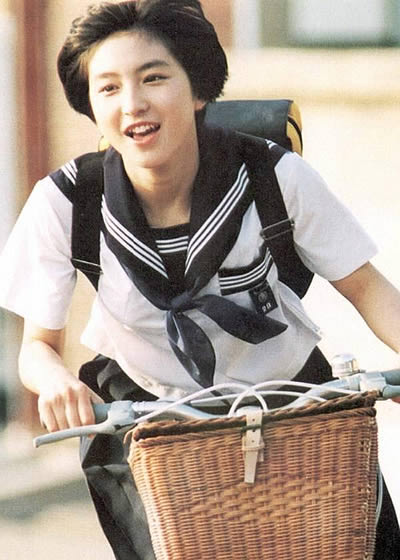 女明星不当演员能干吗？出书、拿大奖、走上人生巅峰不是不可能！