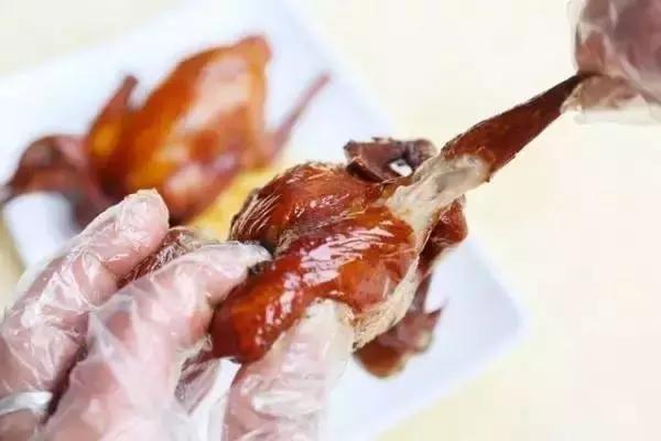 石岐最出名的乳鸽,中山石岐乳鸽奇葩特色