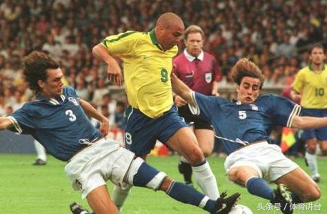 pes2016实用过人技巧,求篮球实用过人招式和技巧