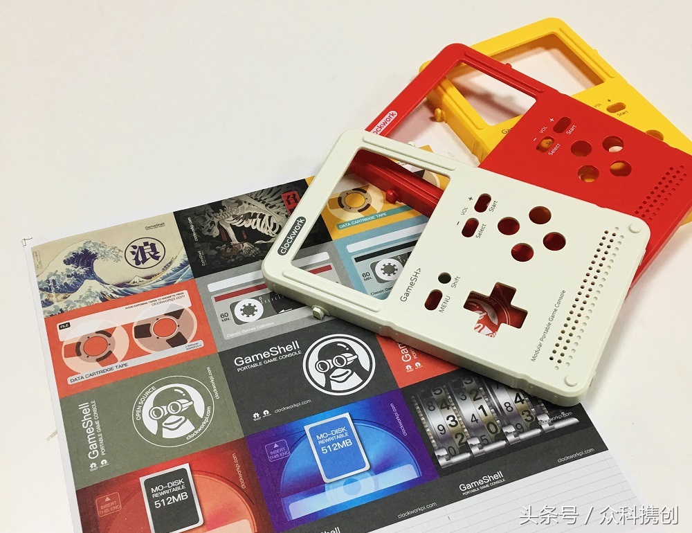 一台带你“穿越时空”的掌机!DIY属于你的像素游戏!