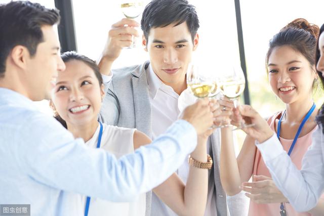 穷小伙当保安下集,穷小伙当保安的小说