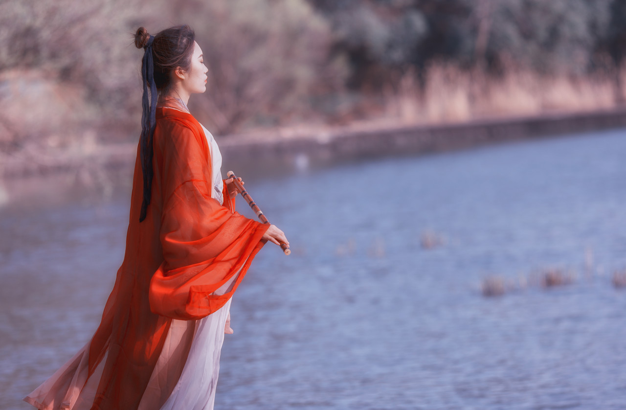 小说：新的世界，他不是外星人，他只想回地球