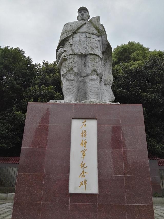 左权不死，能否评上元帅？我军还有哪些牺牲的将领，必能评为将帅